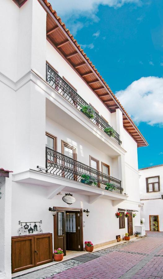 Rodina Suites Hotel Кушадасы Экстерьер фото